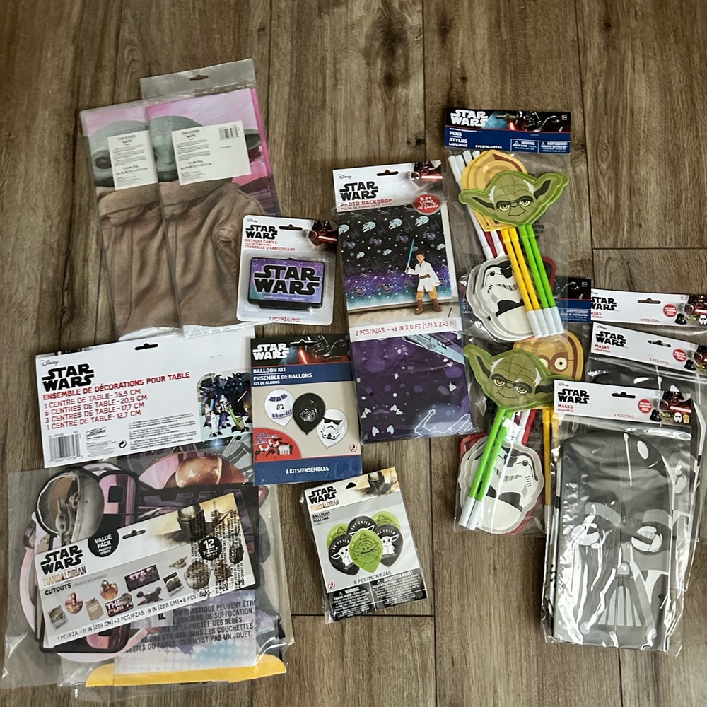 Star Wars Celebration Set with Green and Black Accents
